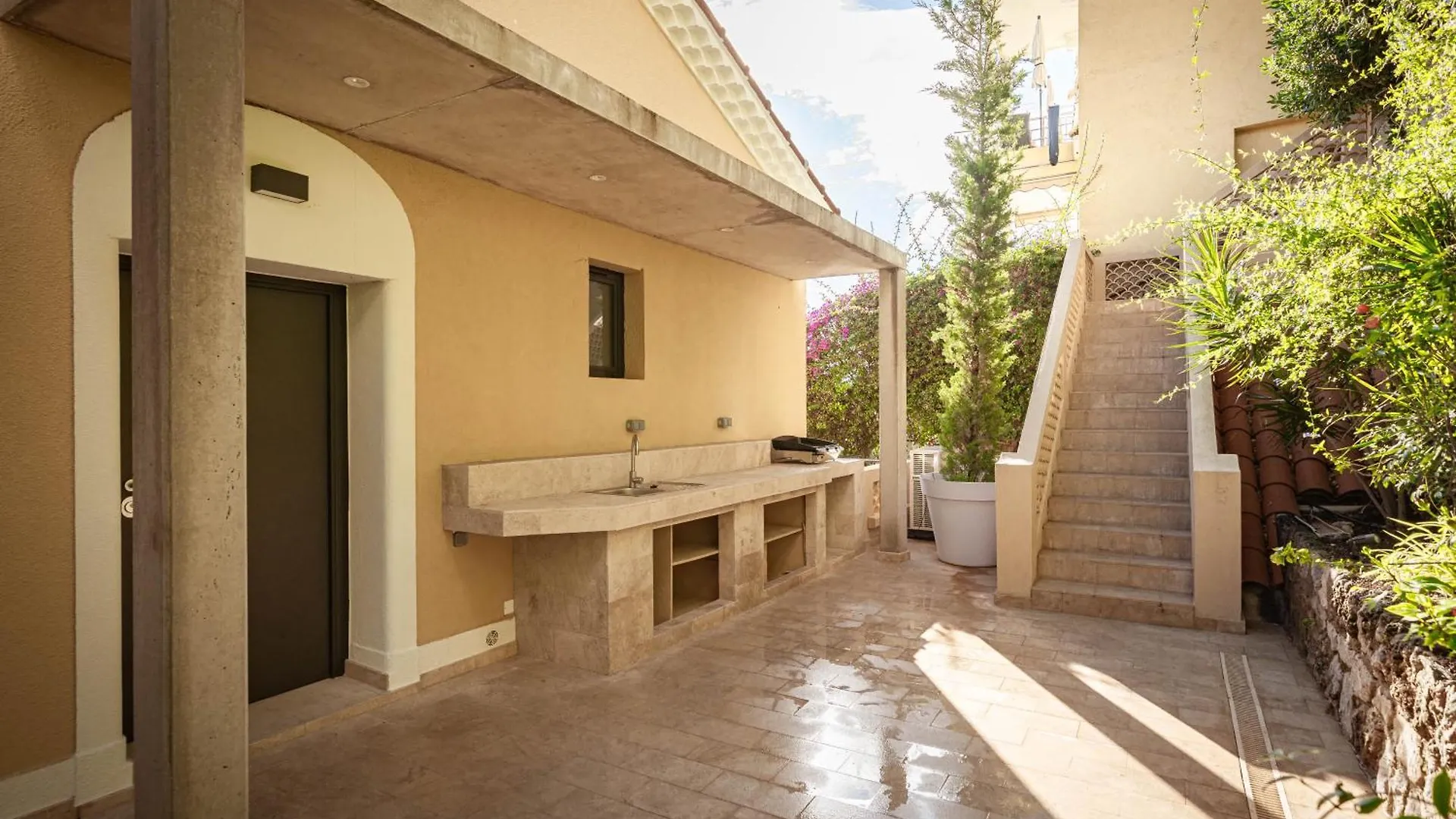 Hotel Le Roquebrune Frankreich