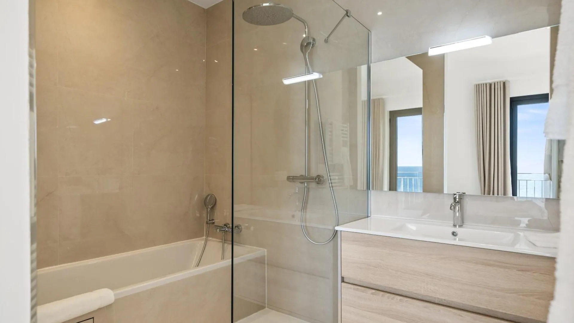 Hotel Le Roquebrune