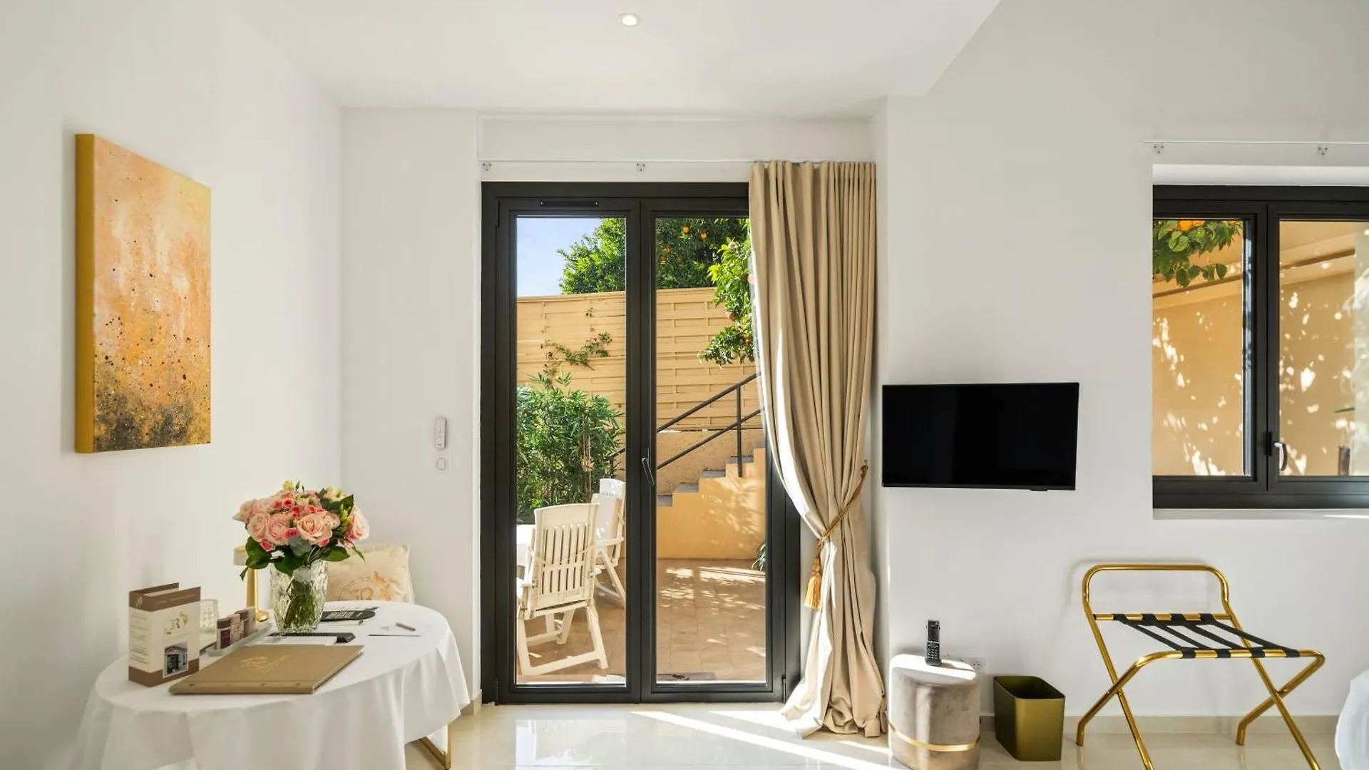 Hotel Le Roquebrune  רוקברון-קאפ-מרט